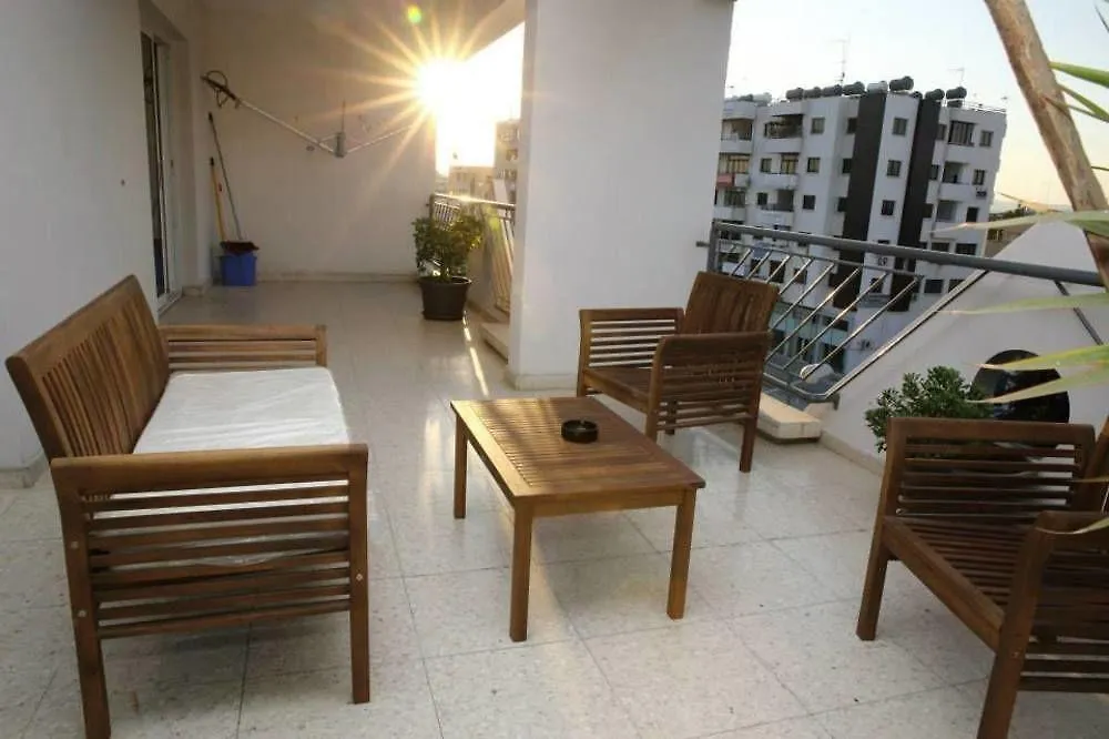 לרנקה Alora Apartments