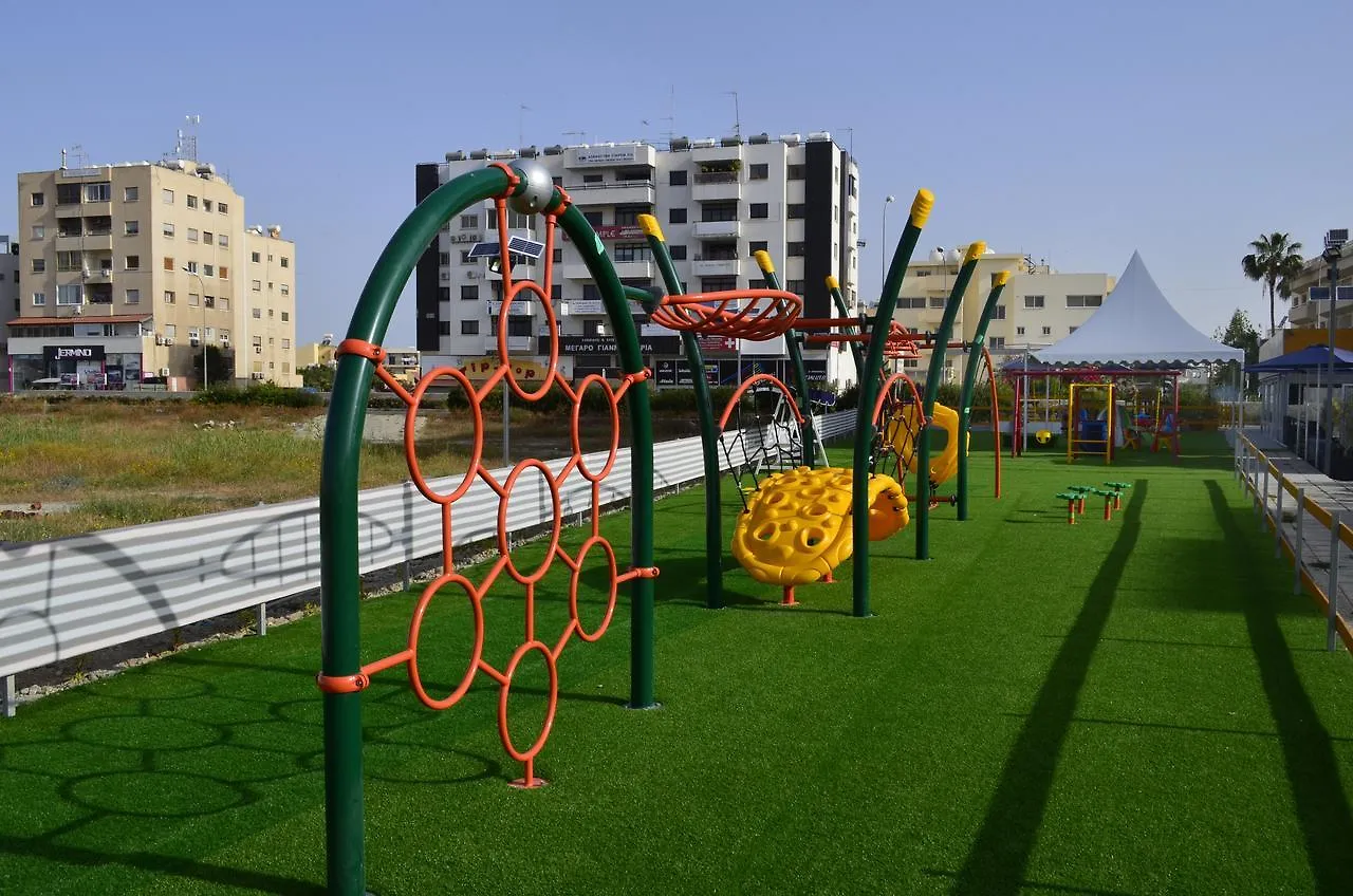 לרנקה Alora Apartments קפריסין