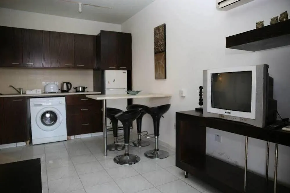 Alora Apartments Larnaca 0*,  Cipru